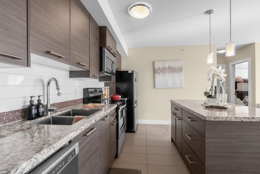 listing image 1103783941011146407