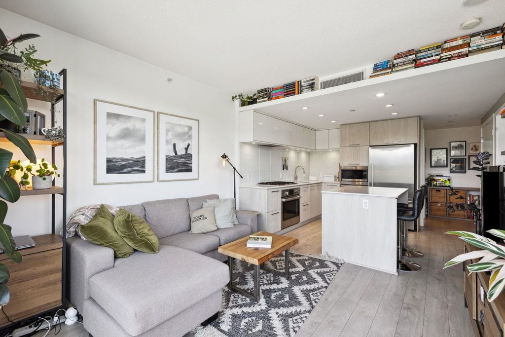 listing image 1103482809308173403