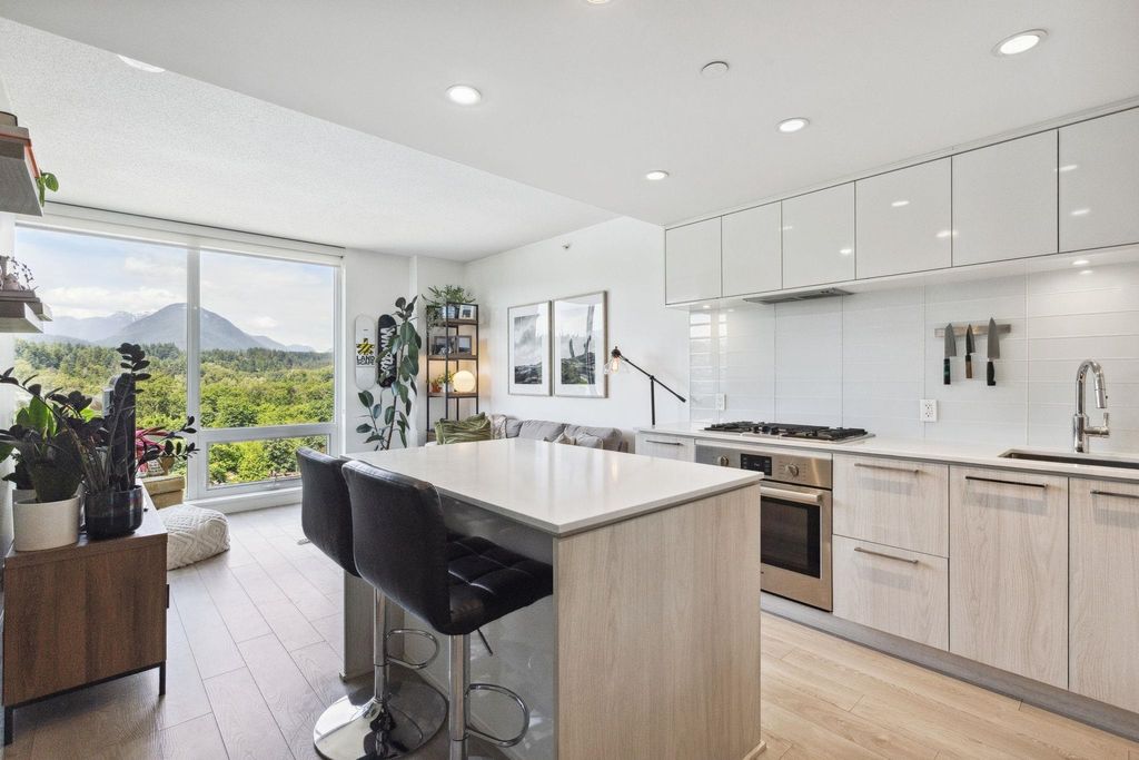 listing image 1104521088553402733