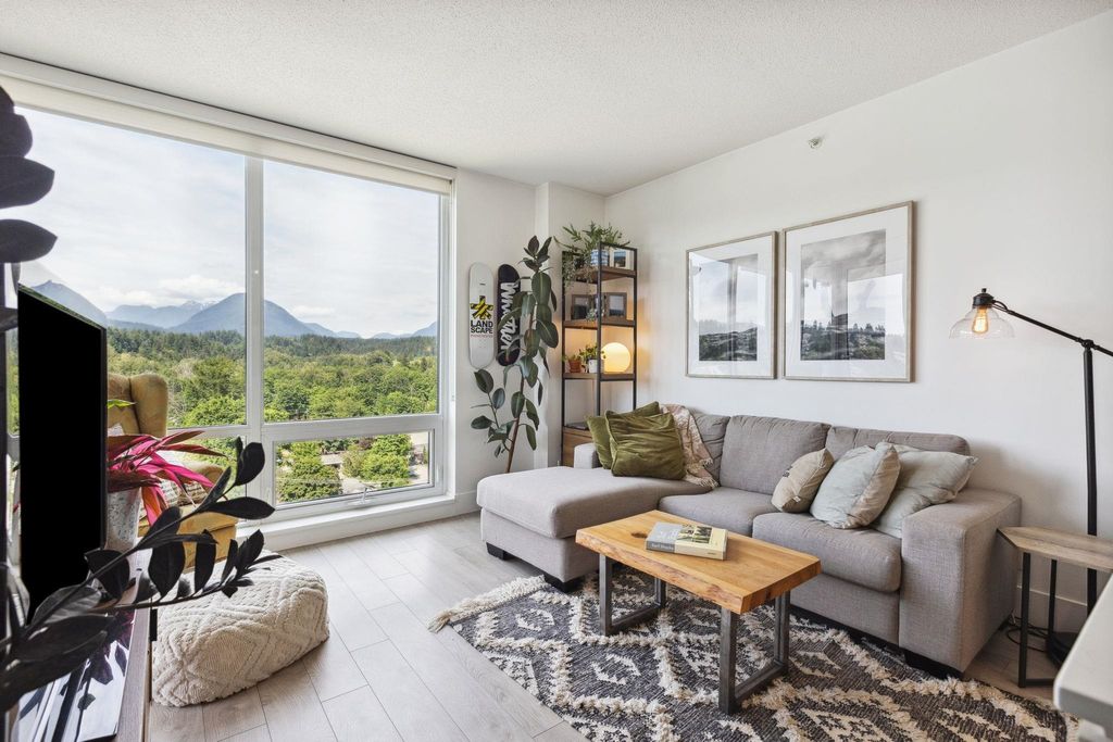 listing image 1106439284020942564