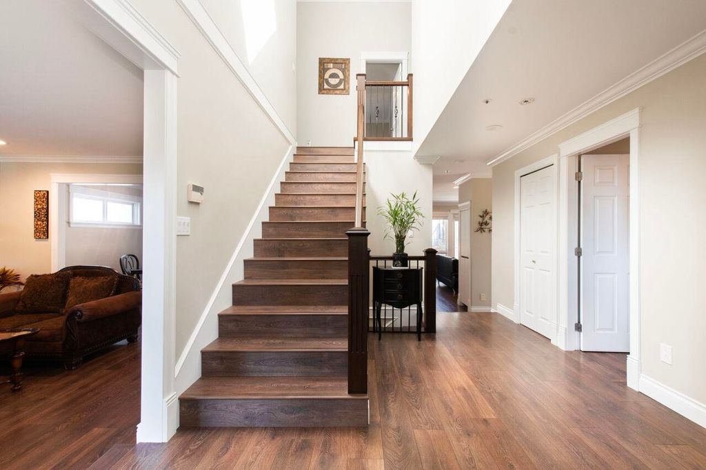 listing image 1109812988313117615