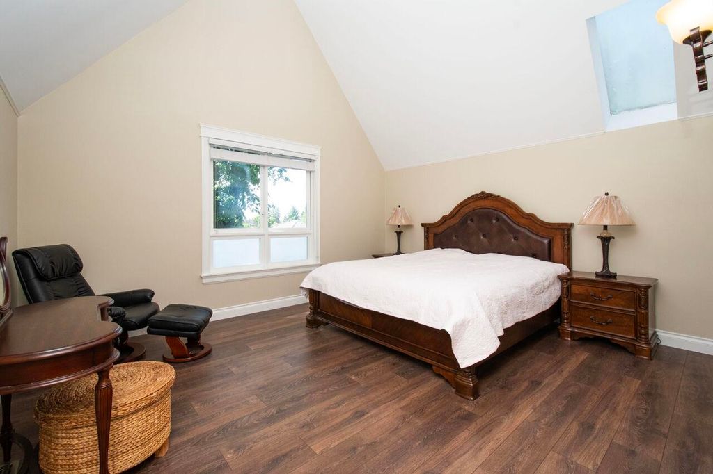 listing image 1101376339653762011