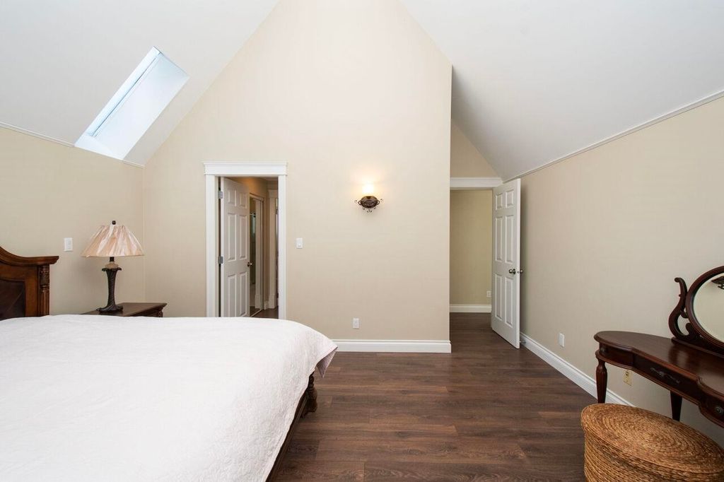 listing image 1100191037578289166