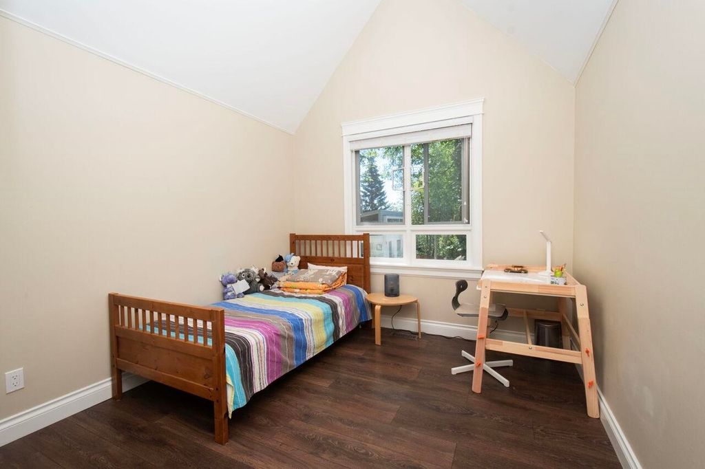 listing image 1100473639349807781