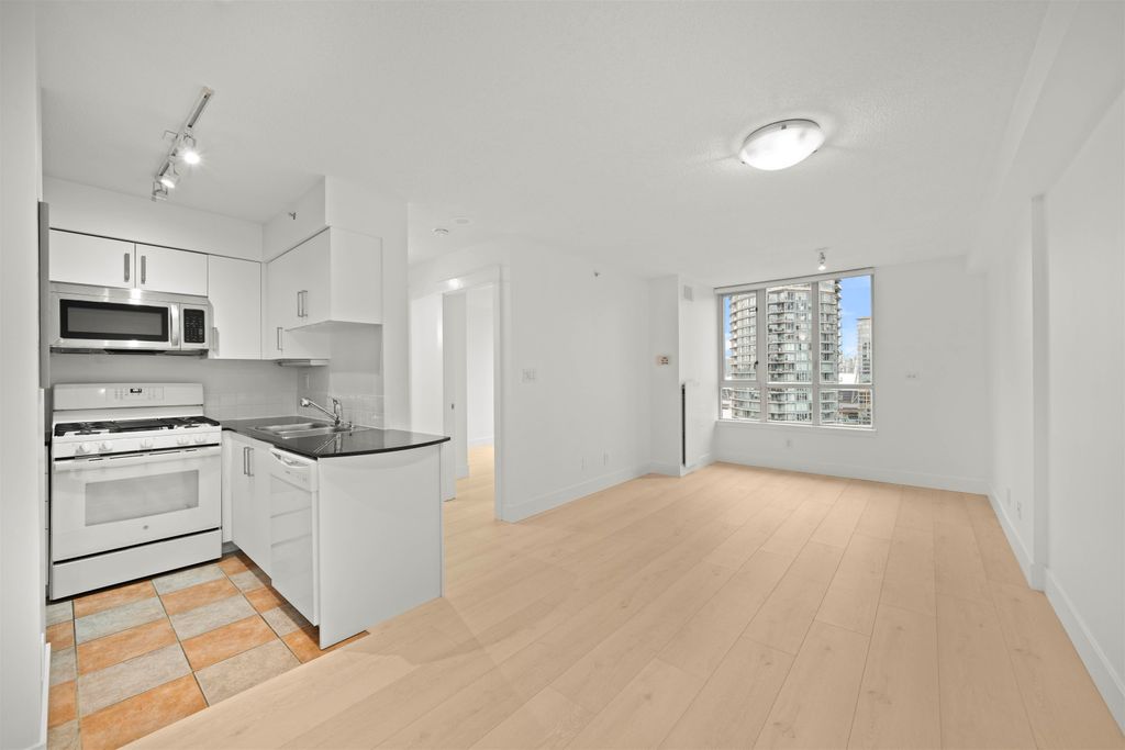 listing image 1102301943354549350