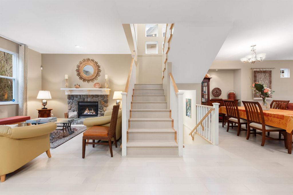 listing image 1100718617132792221