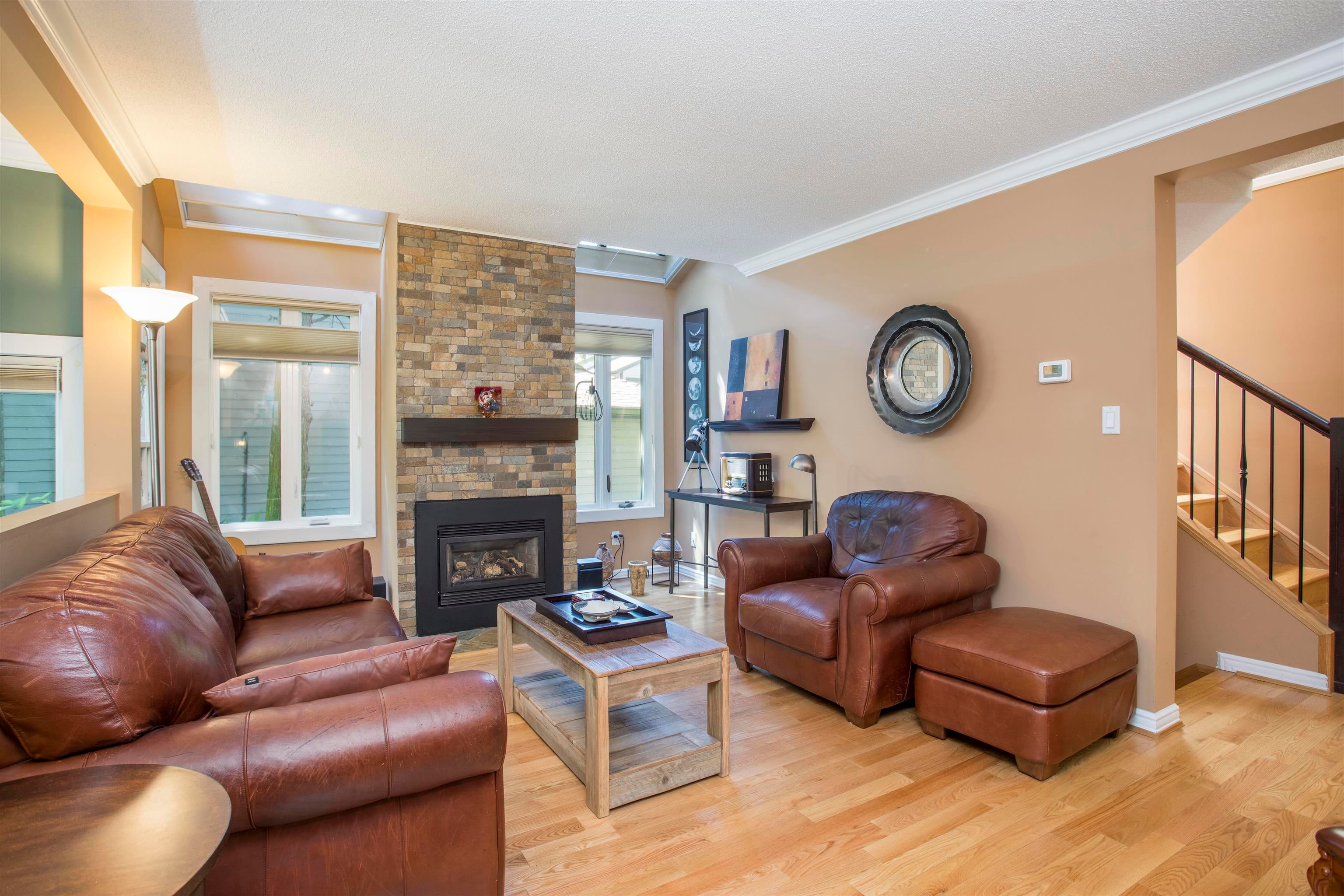 1989 Cedar Village Crescent