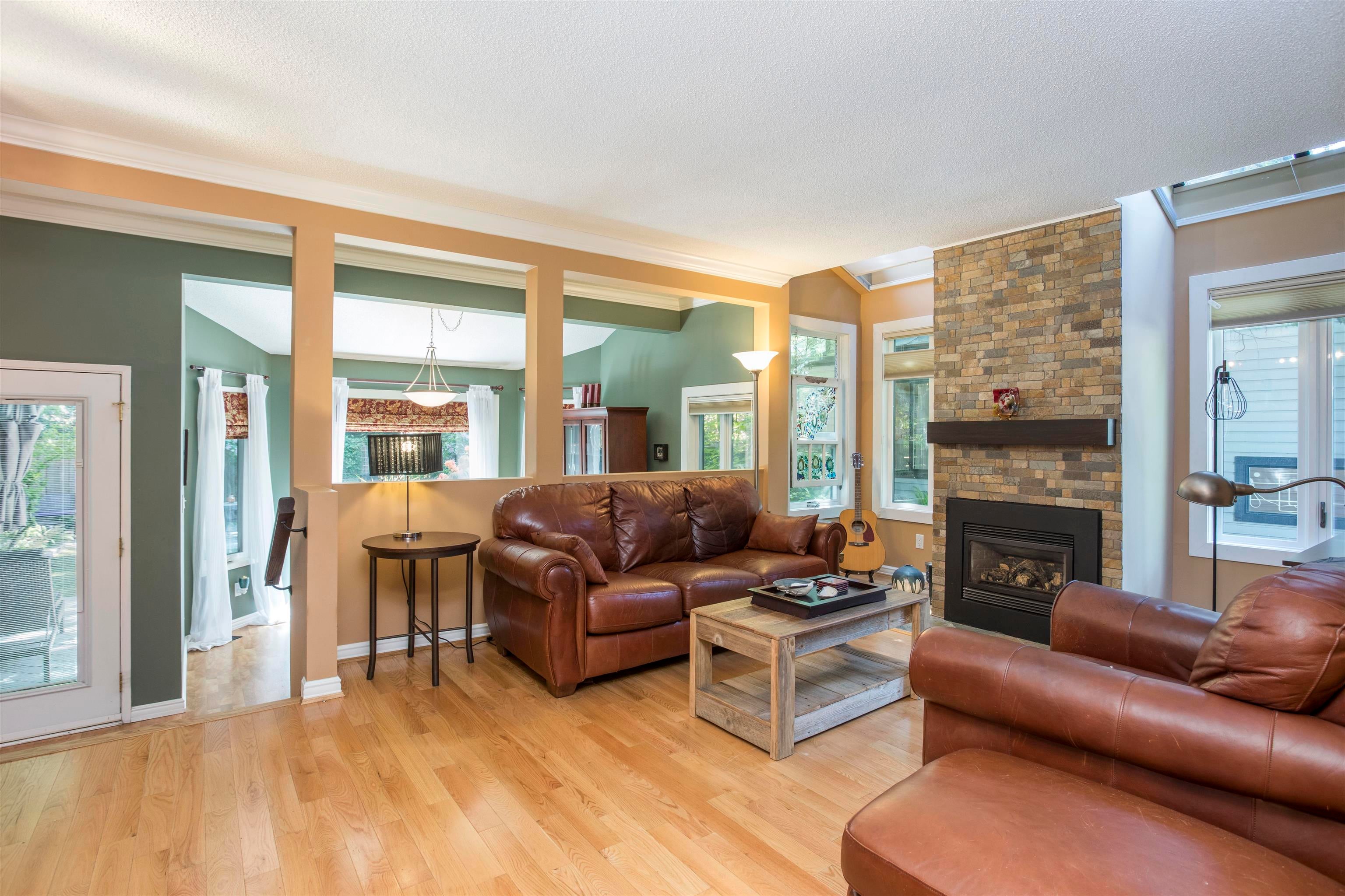 1989 Cedar Village Crescent