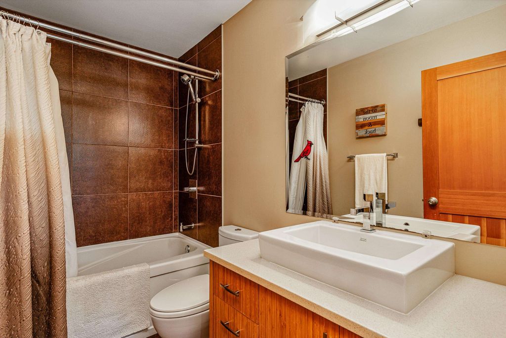 listing image 1108462805528277472