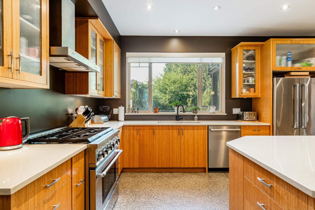 listing image 1105002932252625326