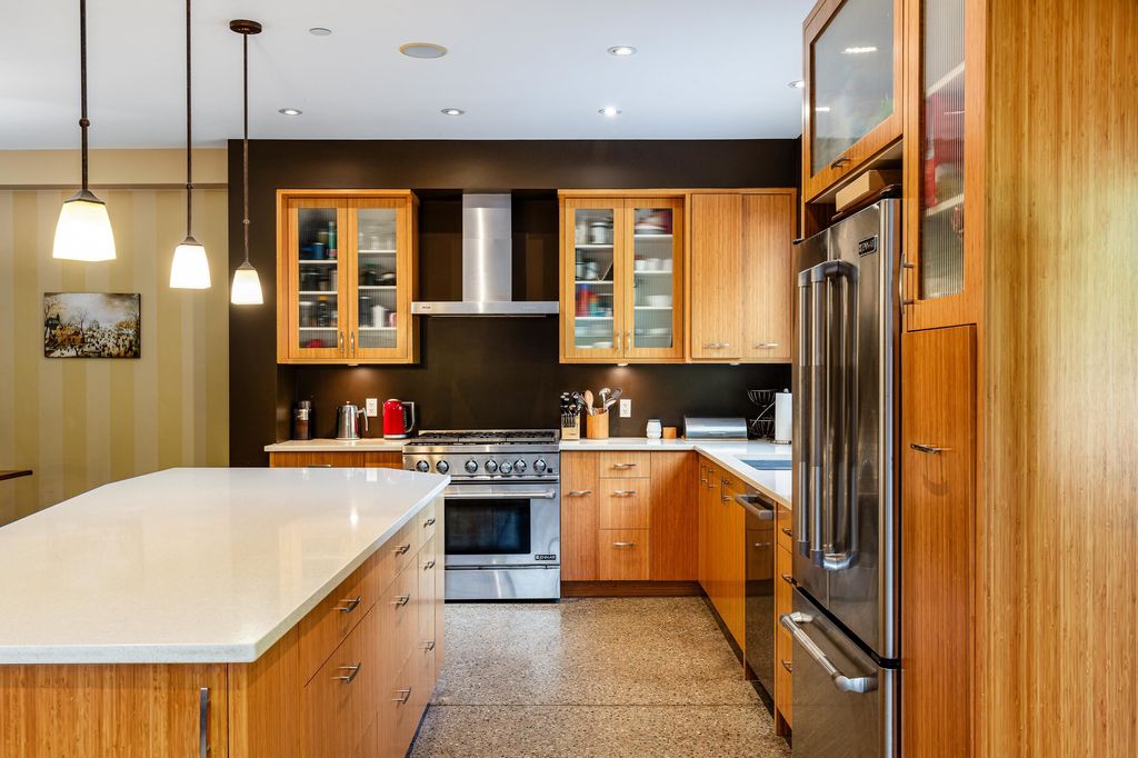 listing image 1101903731283604699