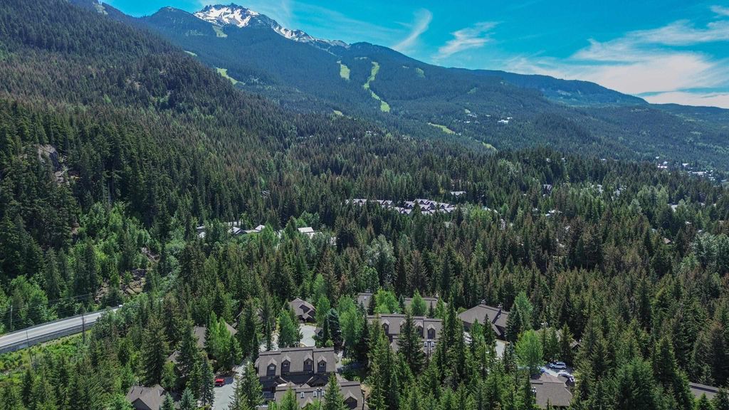 listing image 1106409747004758240