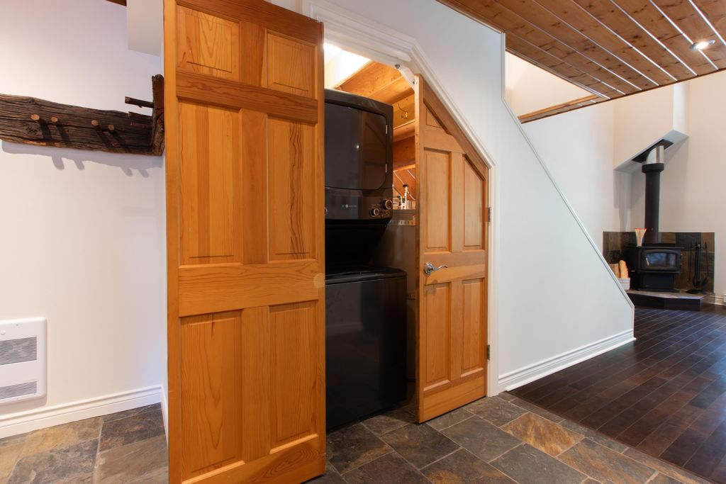 listing image 1101492422814551117