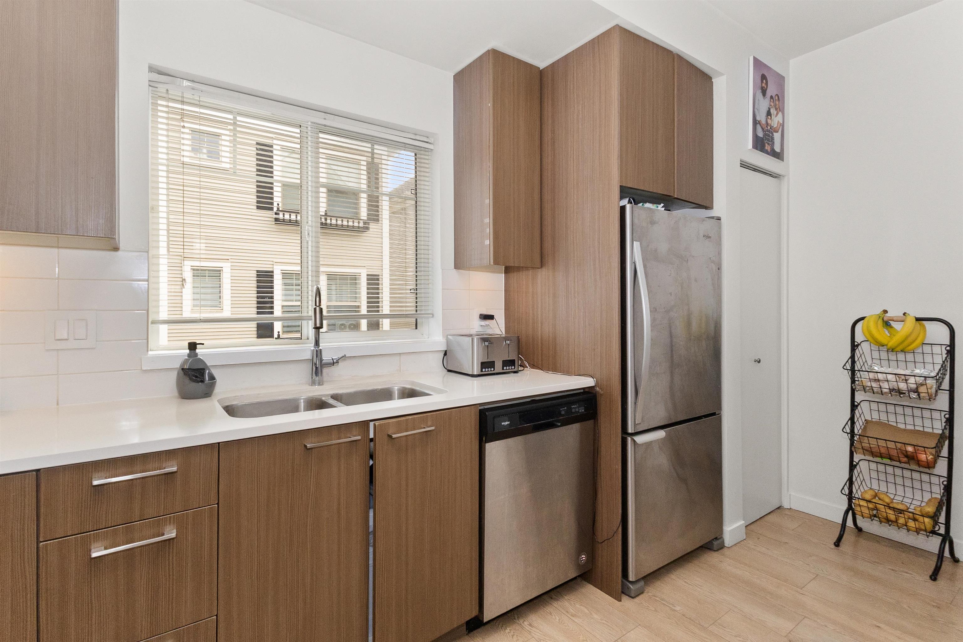 32633 Simon Avenue 89