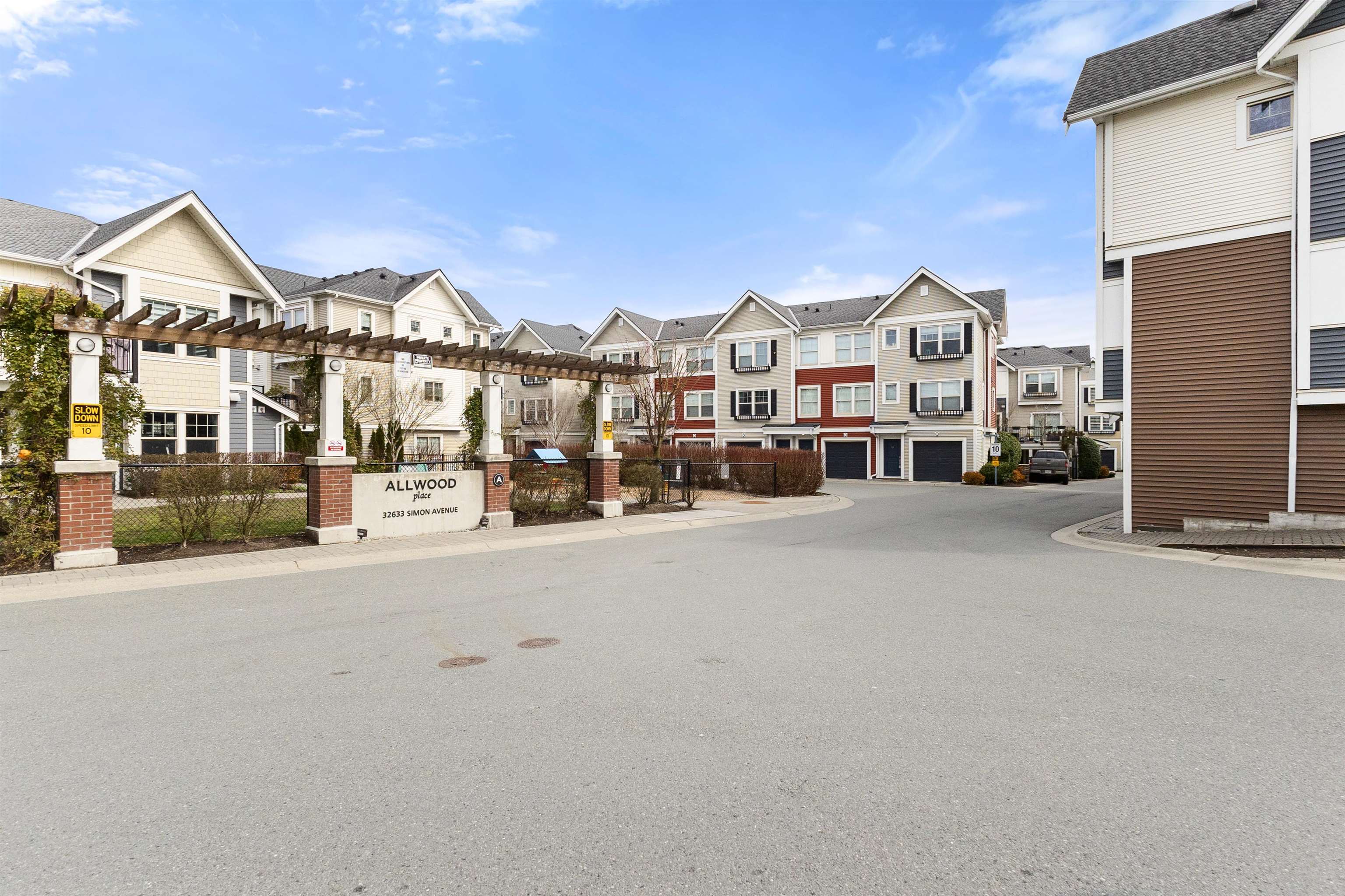 32633 Simon Avenue 89