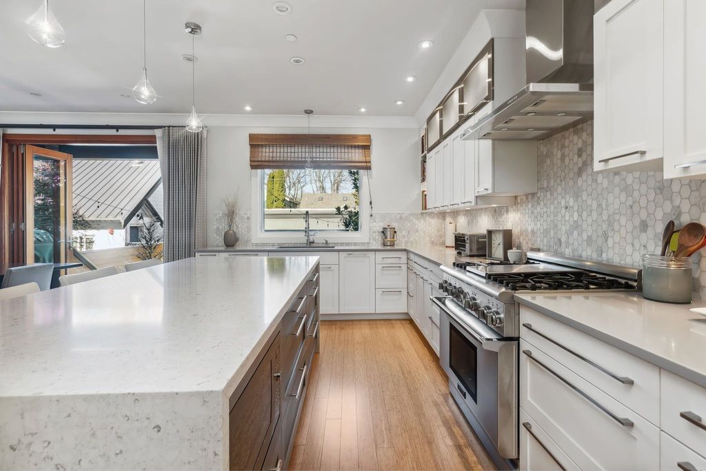 listing image 1109590771266818054