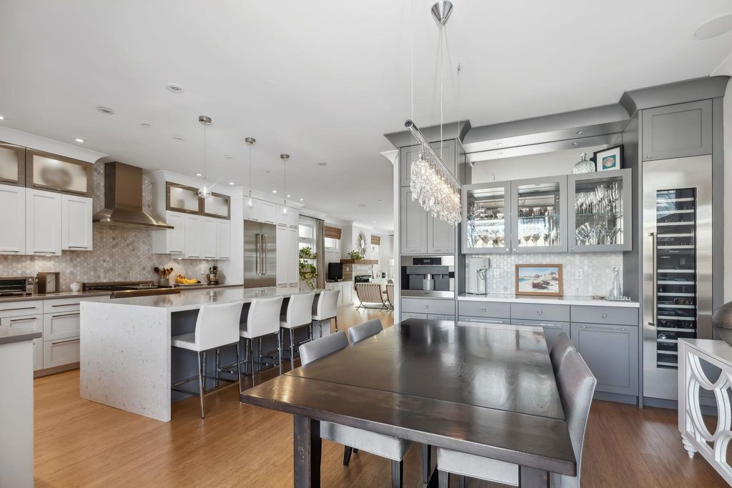 listing image 1103594187755918563