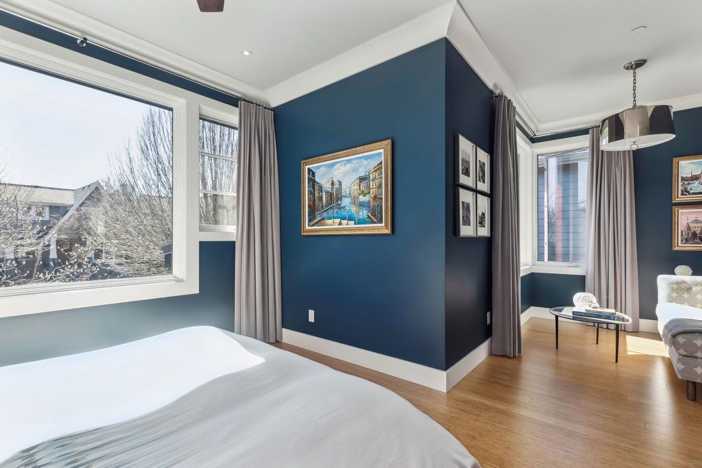 listing image 1103806818100987029