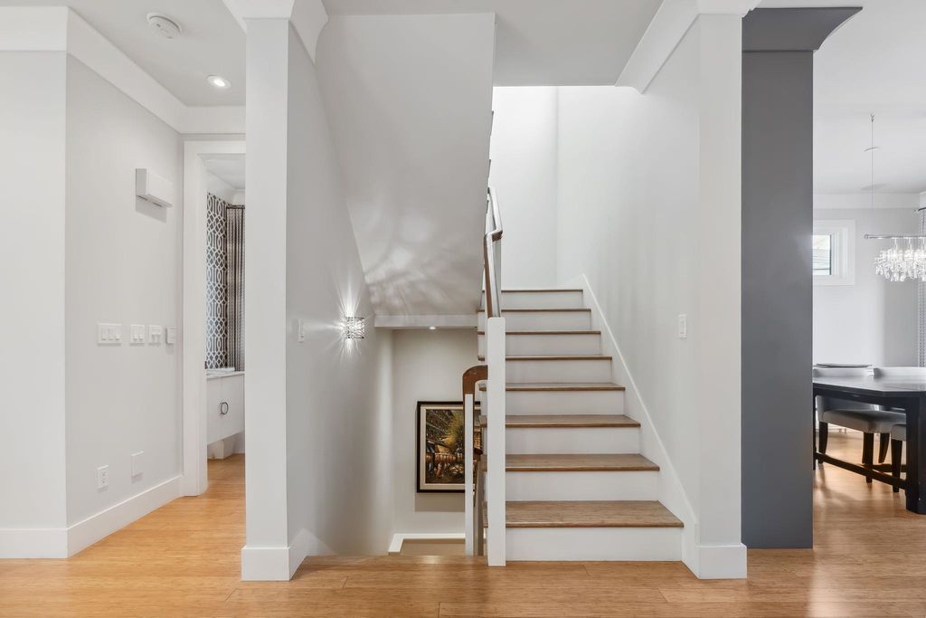 listing image 1105953640011321310