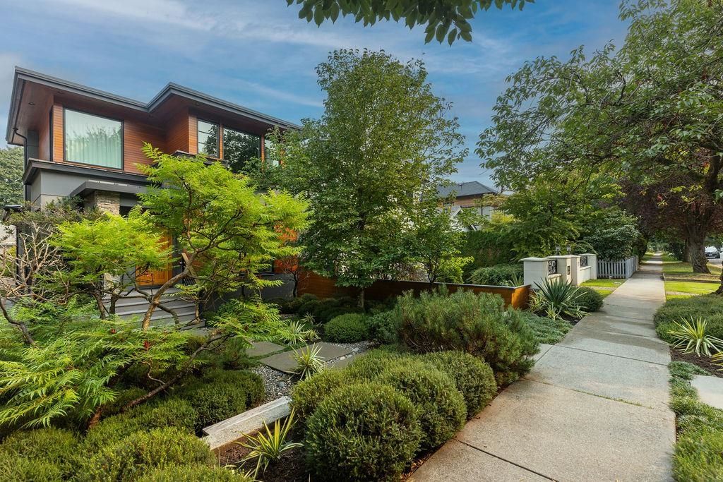 listing image 1103051474722493587