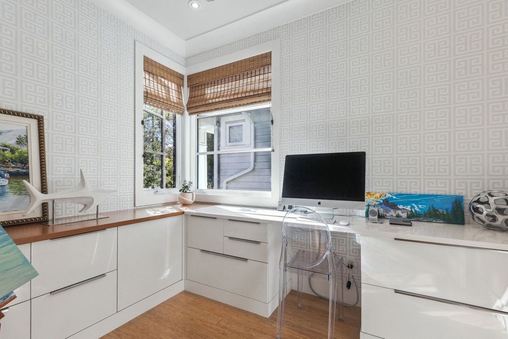 listing image 1108930276388298125