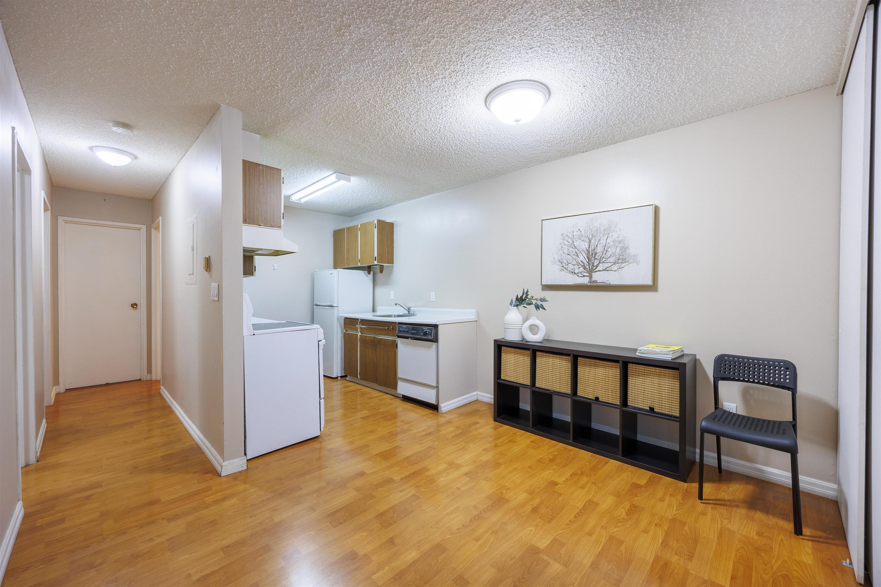 7200 Lindsay Road 201