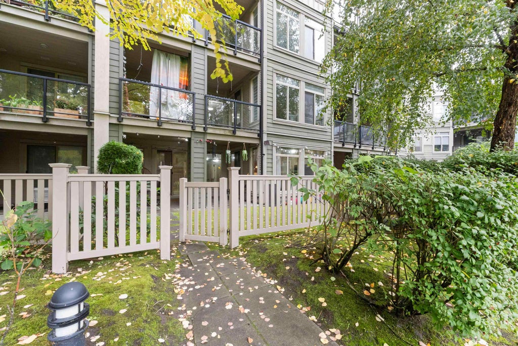 Photo of 10180 153 Street #101, Surrey, BC V3R 0B5 (MLS # R3171312)