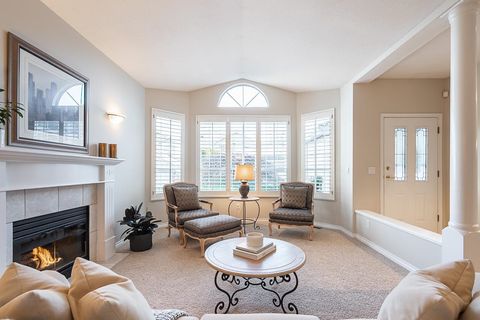 2688 150 Street 37 Surrey BC V4P 1P1