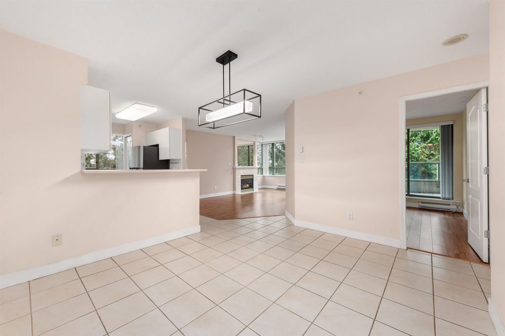 listing image 1103435372818423735