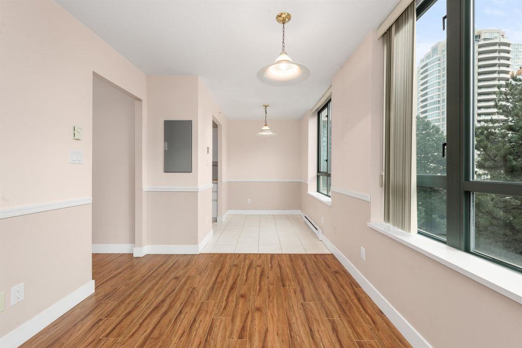 listing image 1107130382163354864