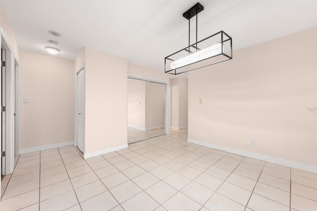 listing image 1100855555362520365