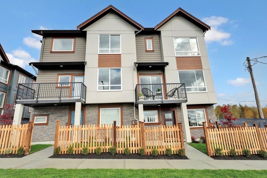 Photo of 17155 79a Avenue #5, Surrey, BC V4N 0E5 (MLS # R3115152)