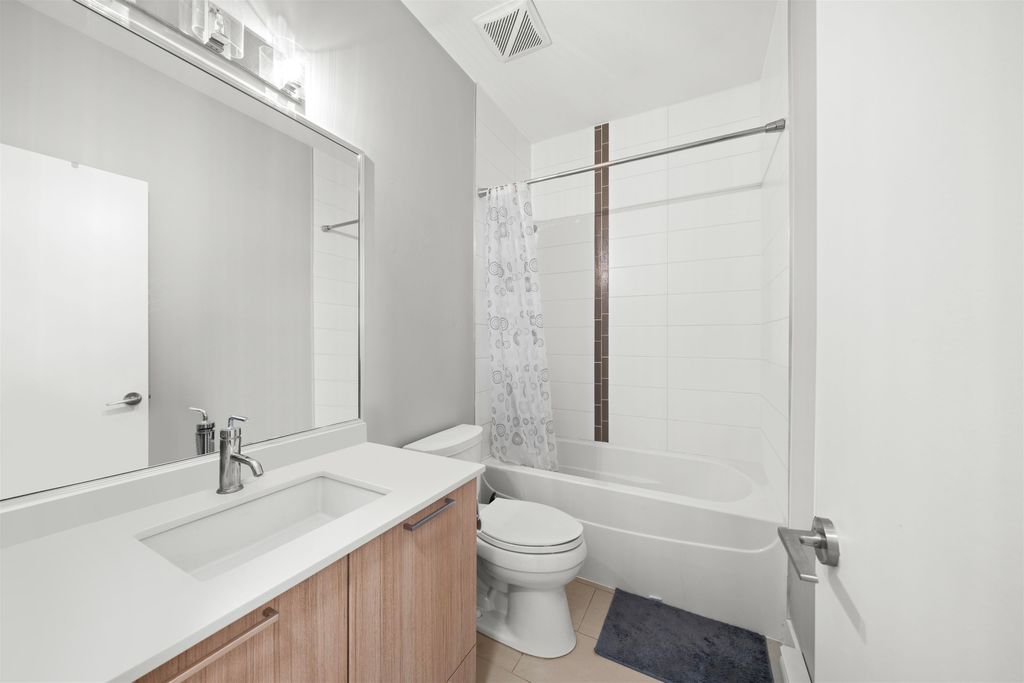 listing image 1102714589404859808