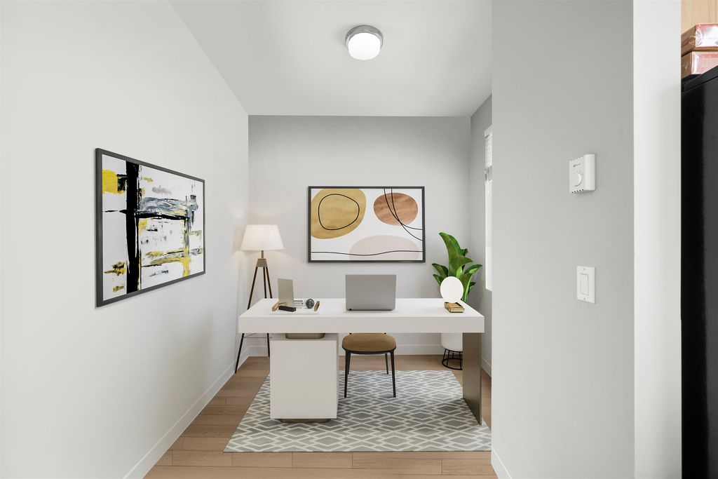 listing image 1102176543645135220