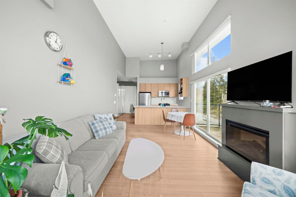 listing image 1109130616534568422