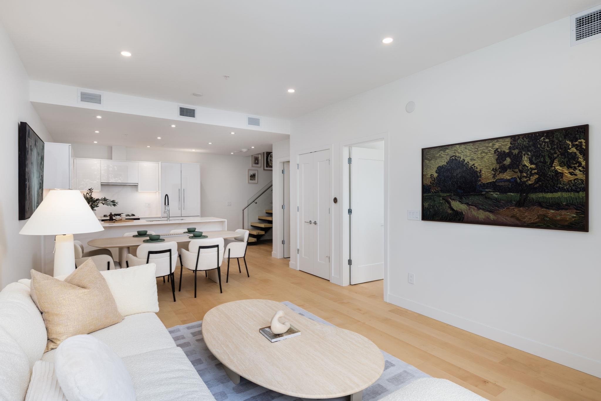 135 E 13th Street TH8