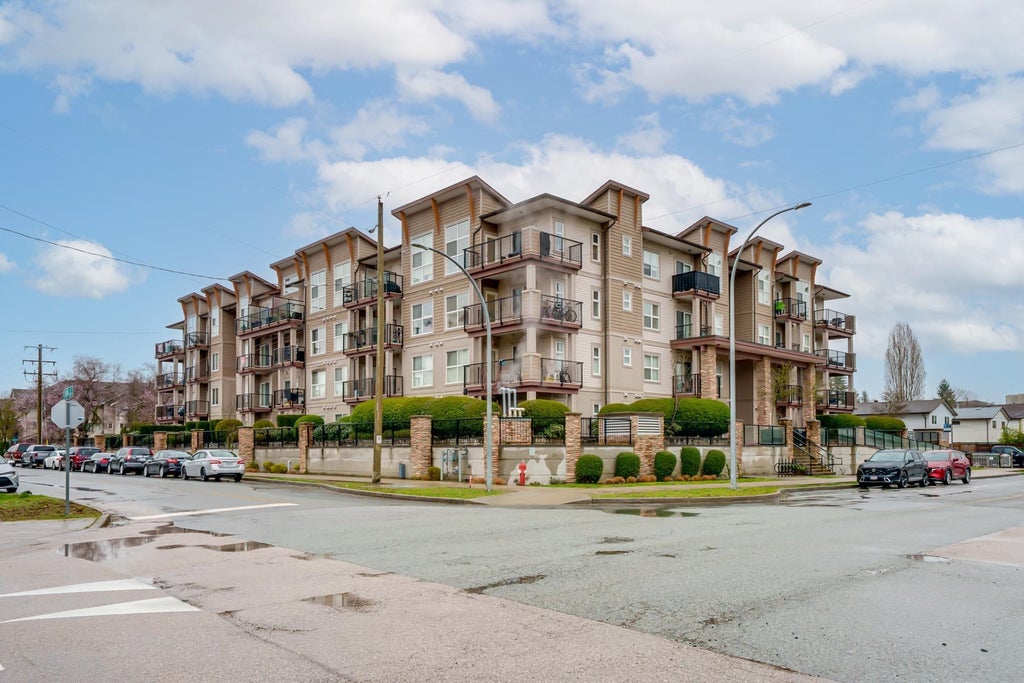 Photo of 20175 53 Avenue #208, Langley, BC V3A 0J8 (MLS # R3143994)