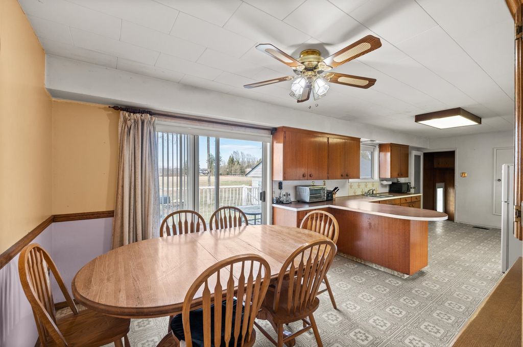 listing image 1104668503855247654