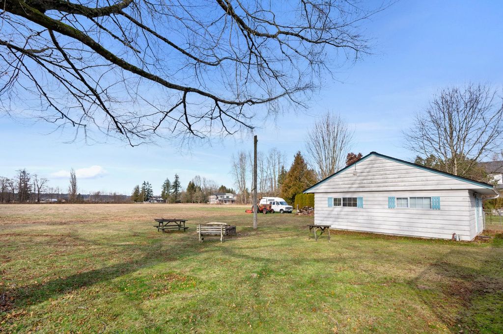 listing image 1105833439080146235