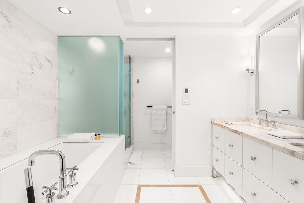 listing image 1103872622061170665