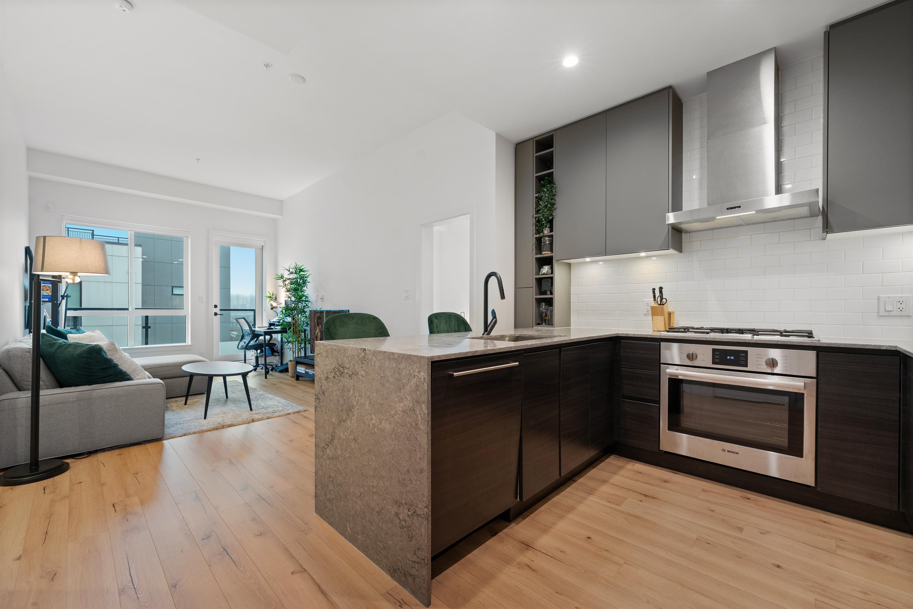 3131 Murray Street 621