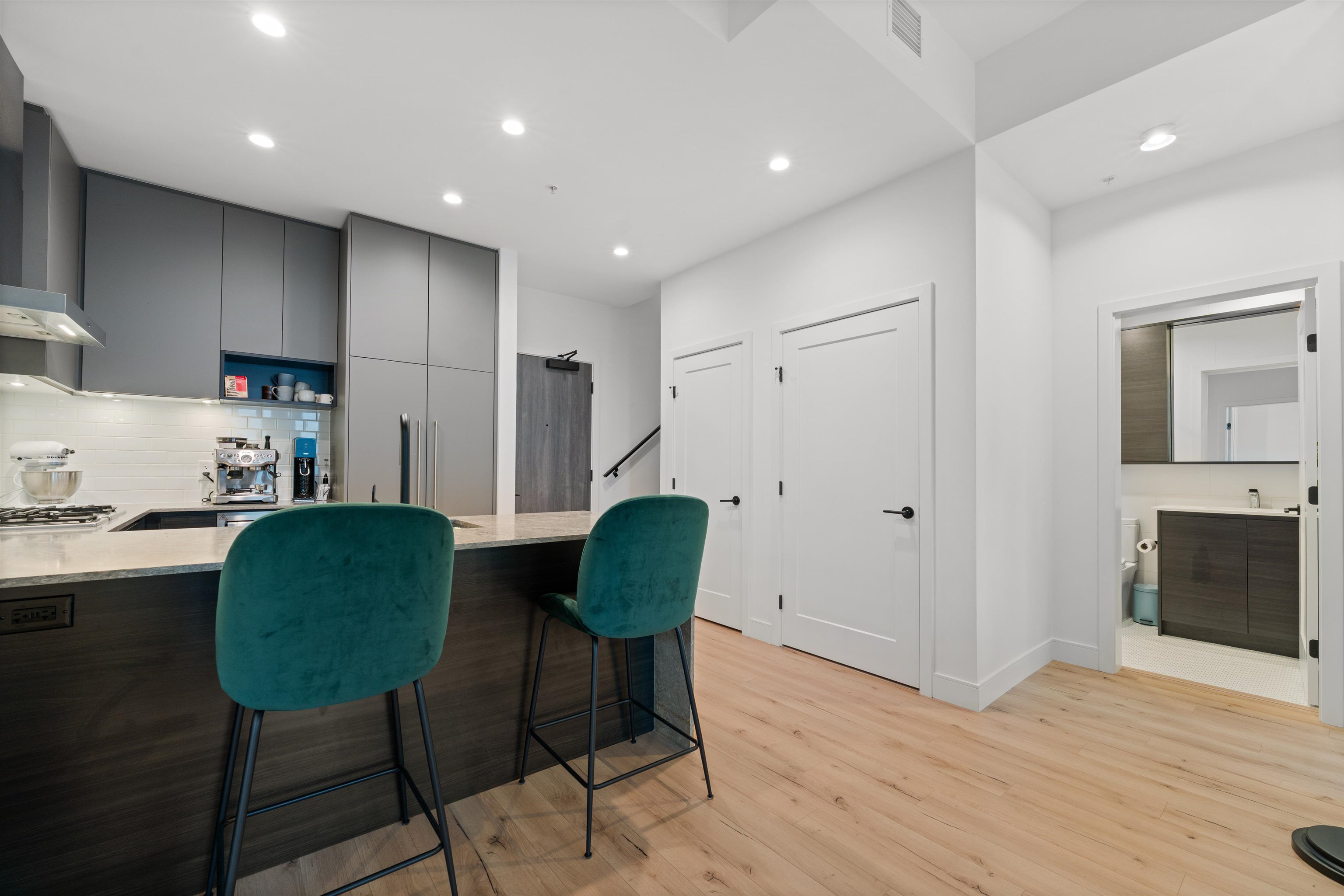 3131 Murray Street 621