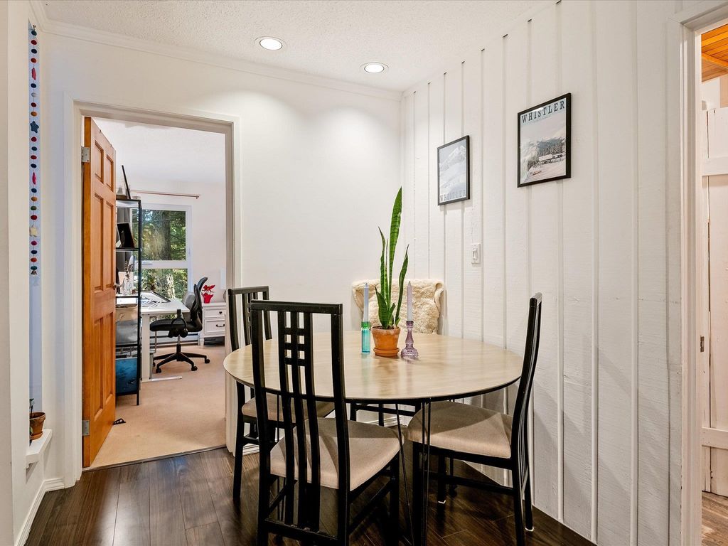 listing image 1101295426053255182