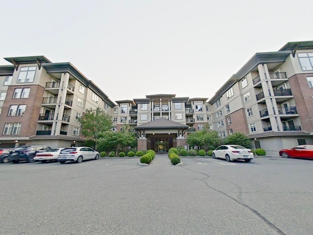 Photo of 8955 Edward Street #201, Chilliwack, BC V2P 4E2 (MLS # R3145450)