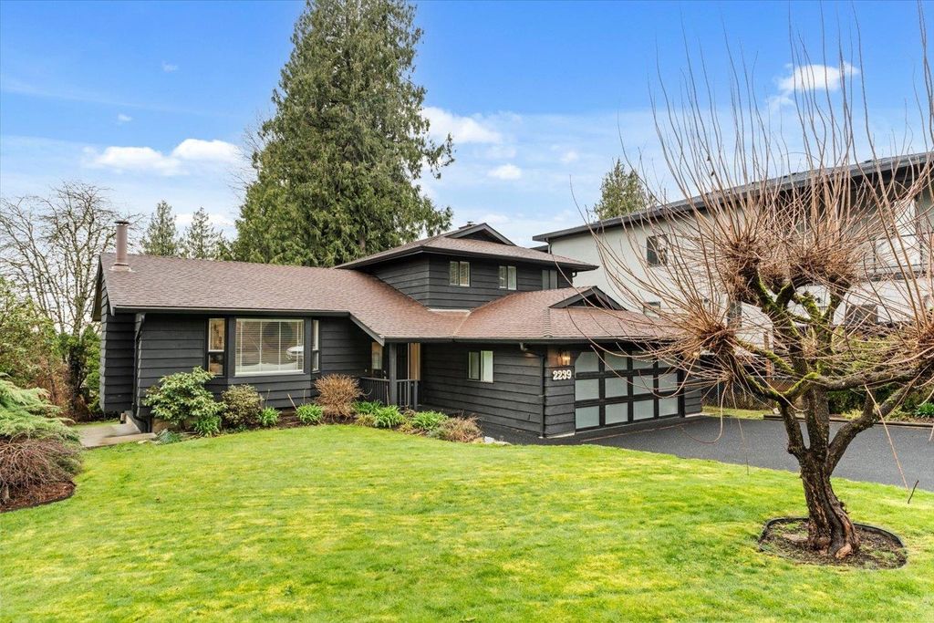 Photo of 2239 Carleton Place, Abbotsford, BC V2S 5R1 (MLS # R3112533)