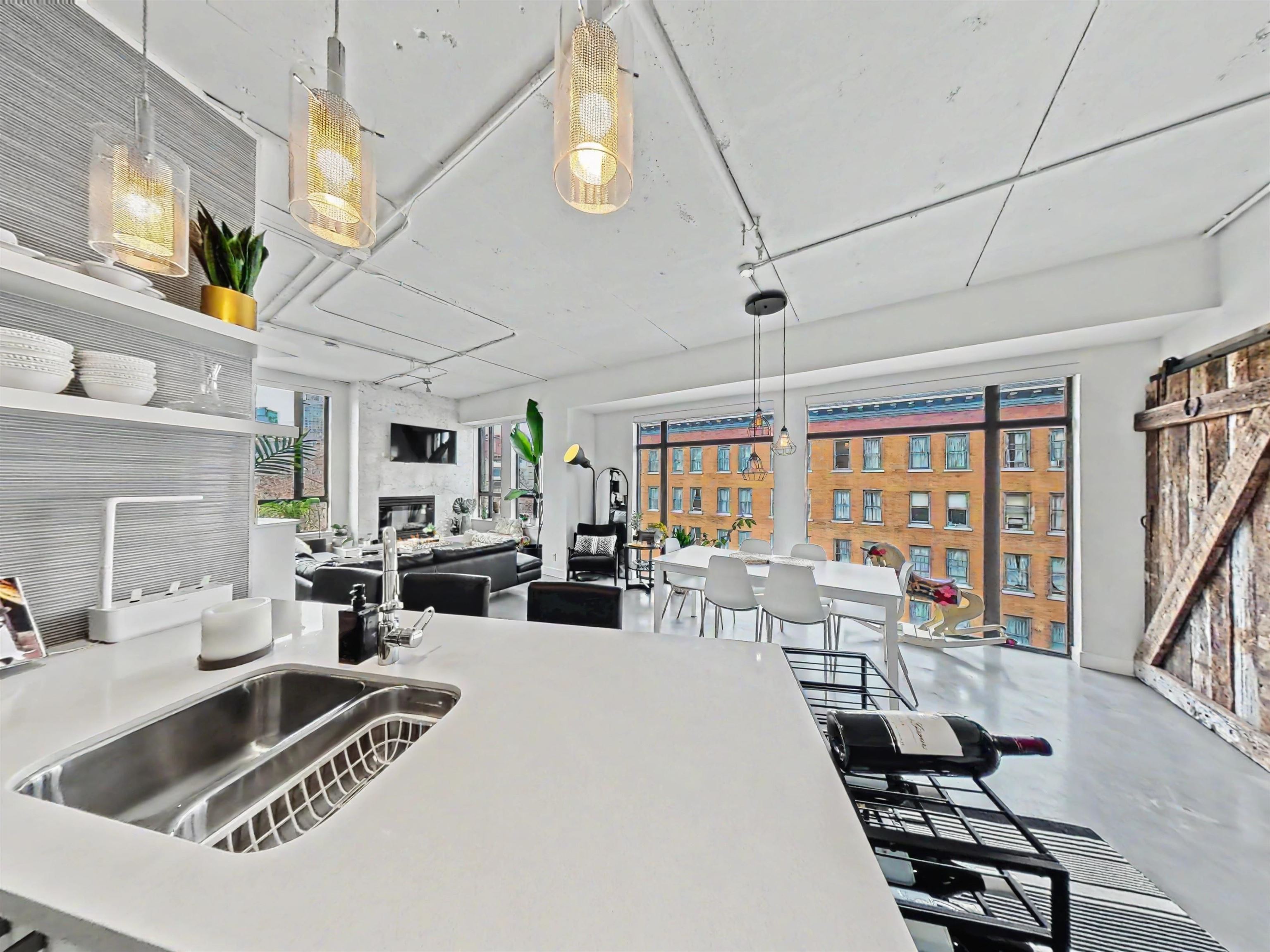 28 Powell Street 501