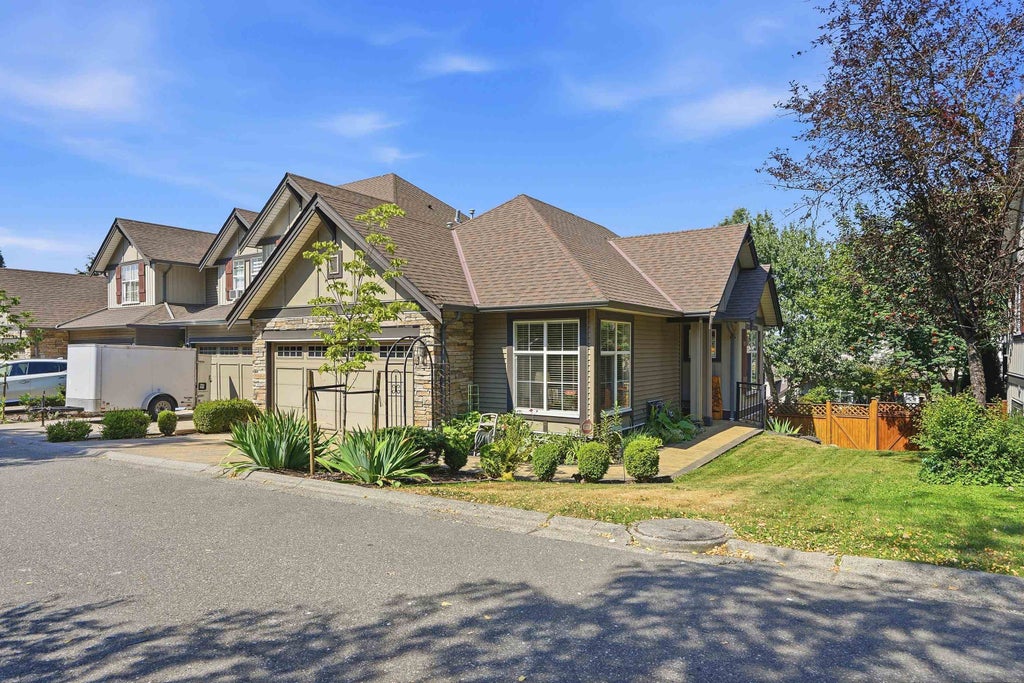 Photo of 5900 Jinkerson Road #25, Chilliwack, BC V2R 0B2 (MLS # R3156137)