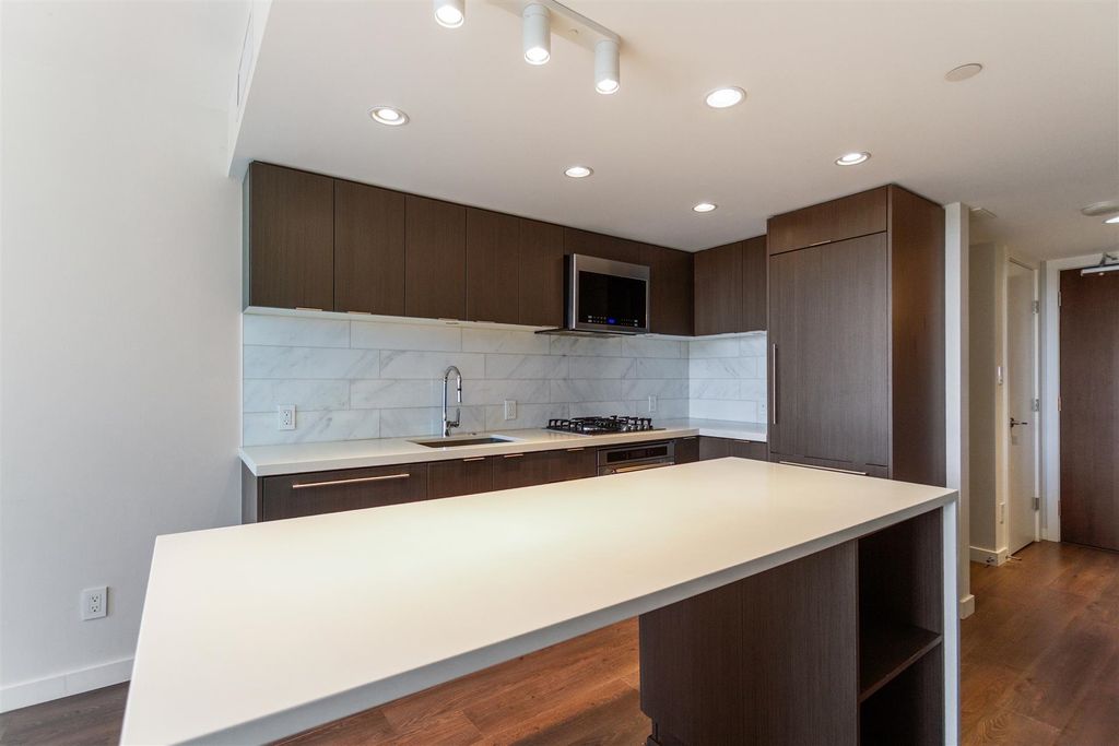 listing image 1108846657631200813