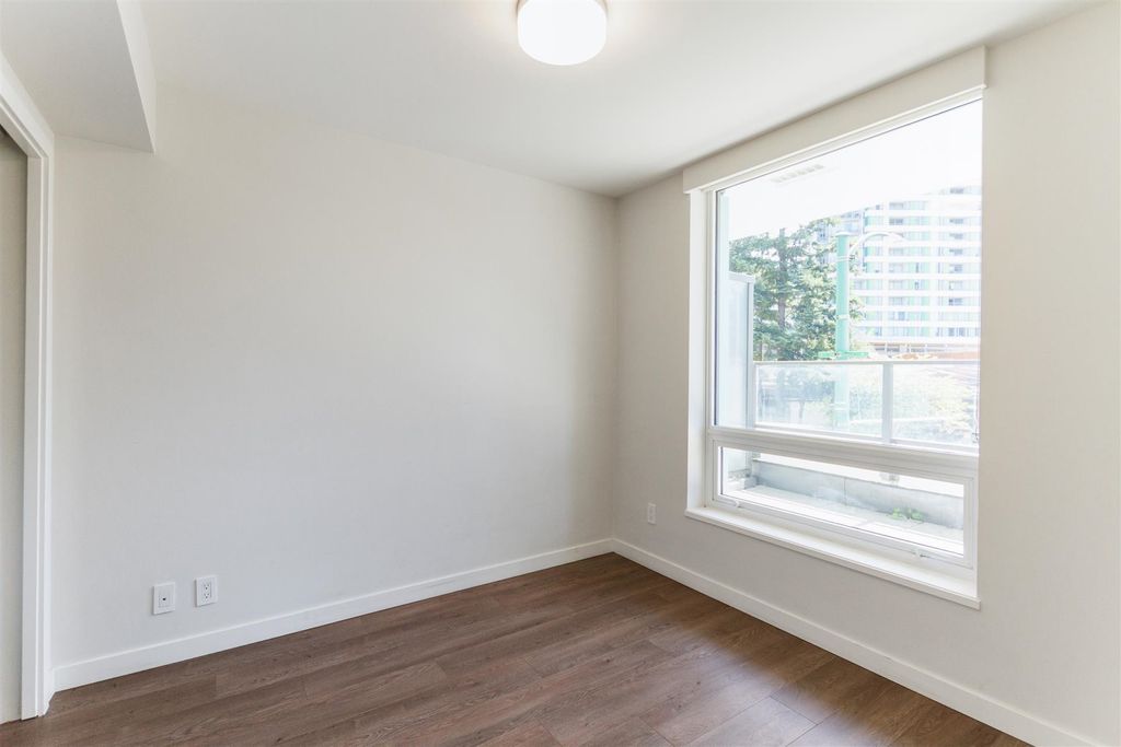 listing image 1108086490715180247