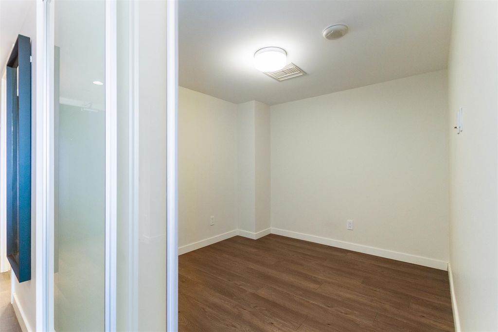 listing image 1107929169290137376